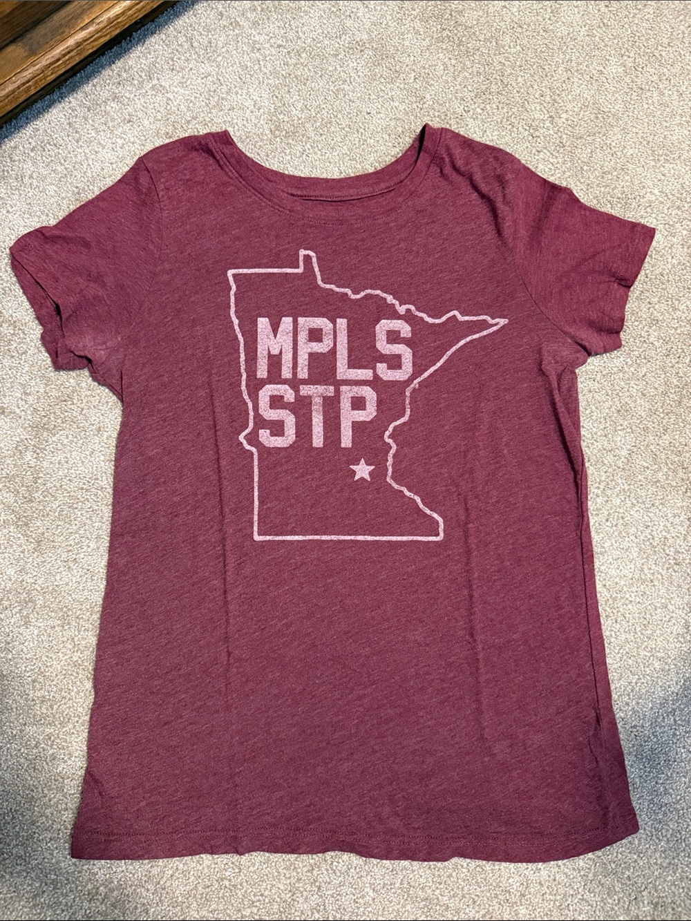 Women’s Maroon Graphic Tee - MPLS STP